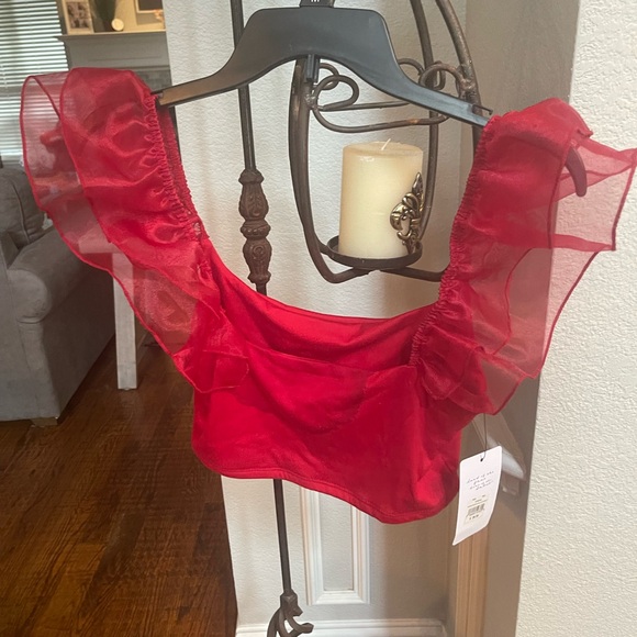 American Threads (blue blush brand) Red Tank top (halter top) Size M - Picture 4 of 5